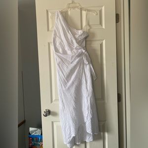 White Linen one shoulder dress, Size 6/M